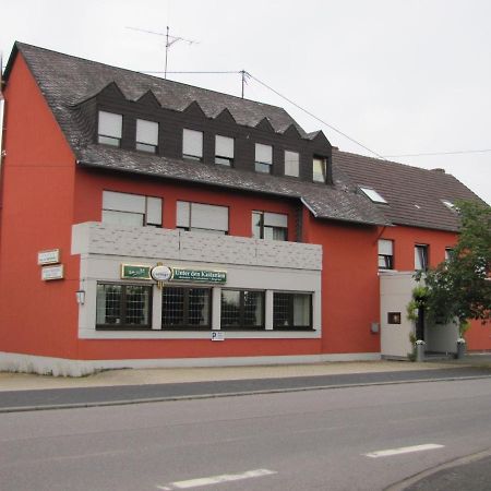 Hotel "Unter Den Kastanien" à Speicher Extérieur photo