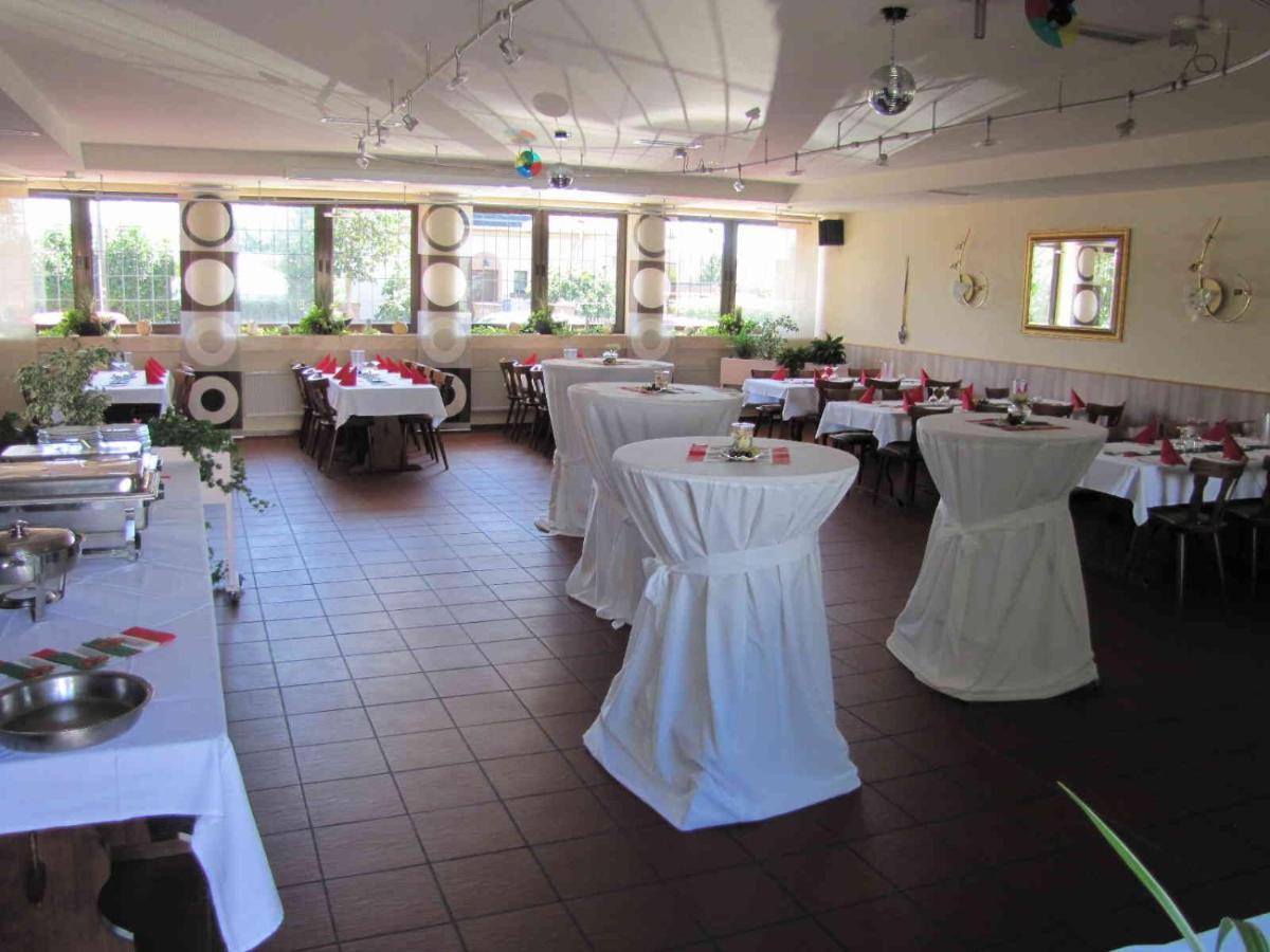 Hotel "Unter Den Kastanien" à Speicher Extérieur photo