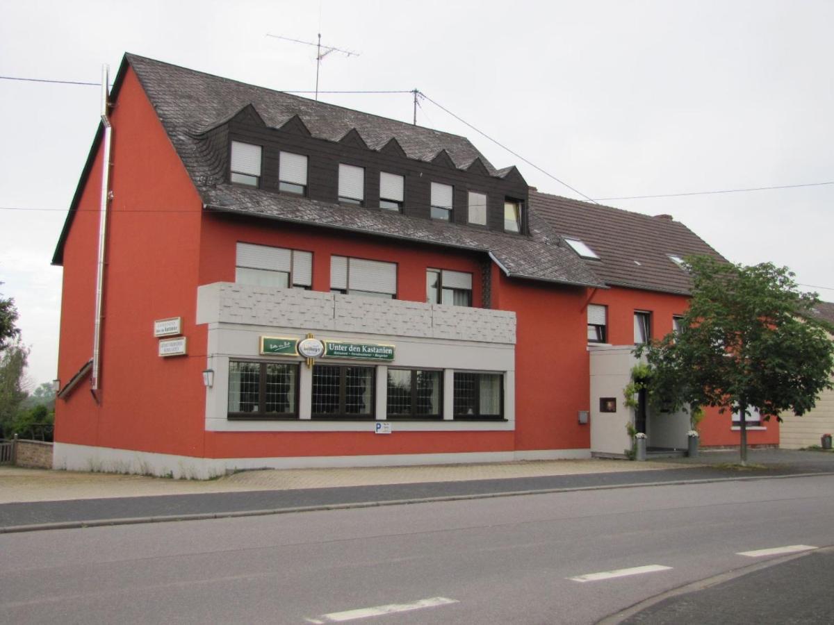 Hotel "Unter Den Kastanien" à Speicher Extérieur photo